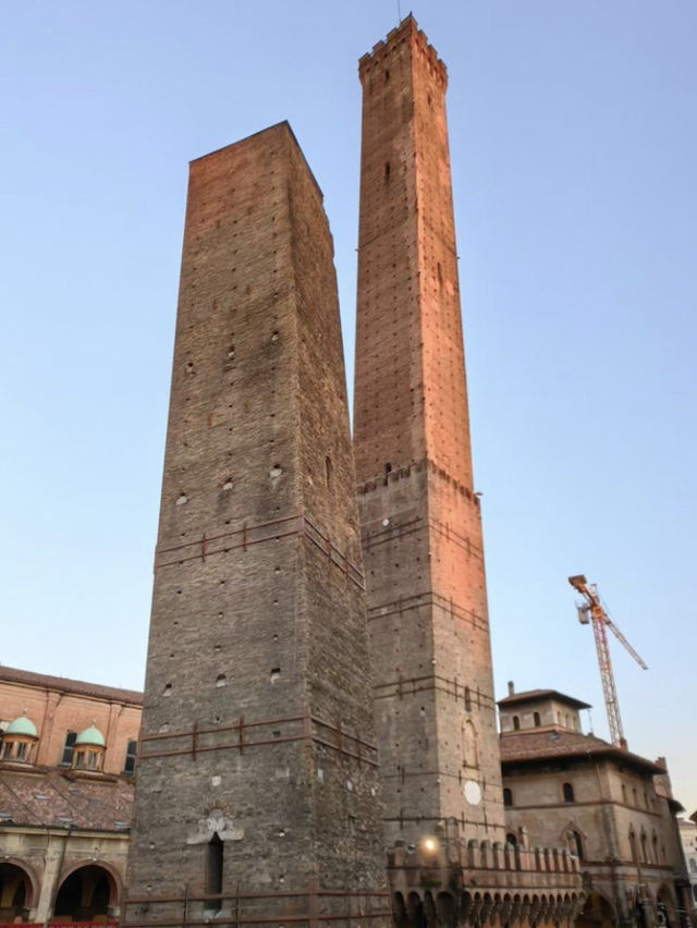 Towers of Bologna 🇮🇹