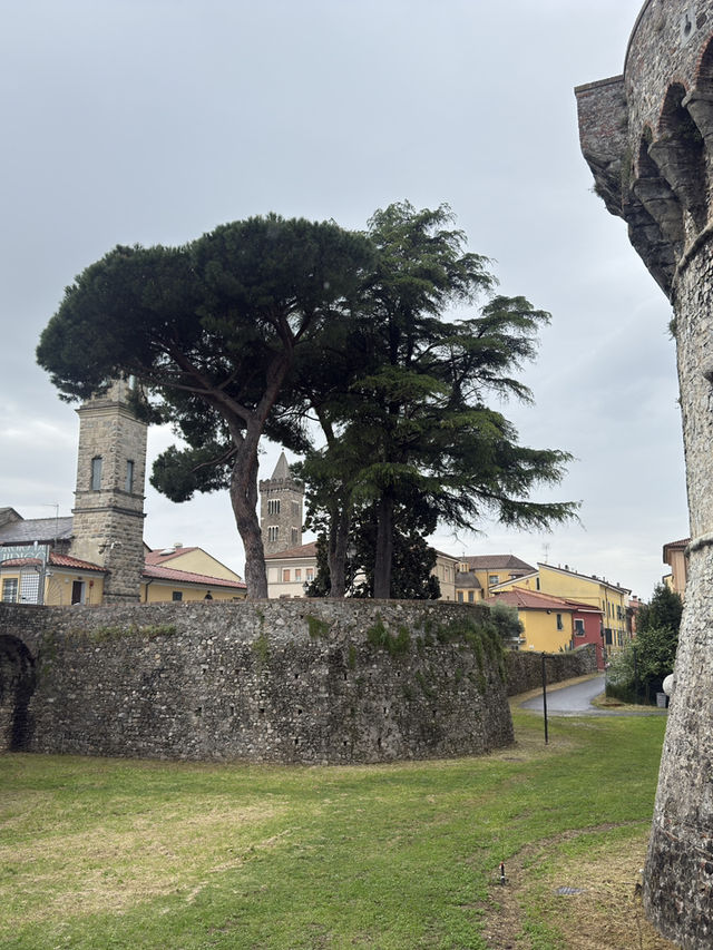 Amazing Cakes, Without the Bustle of the Cinque Terre?