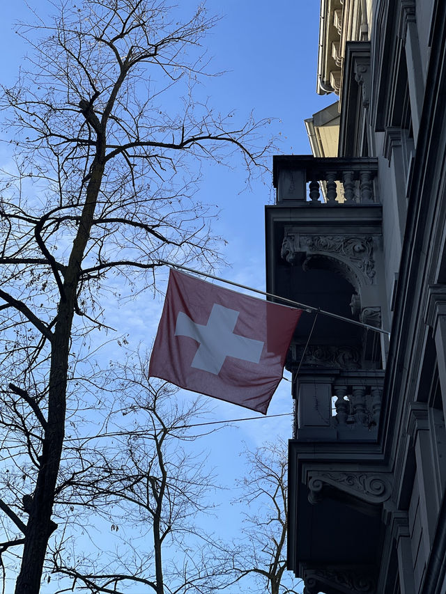 A day trip in the unfiltered streets of Zurich