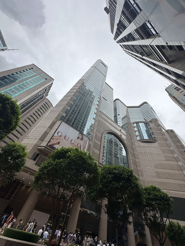 Causeway Bay, Hong Kong’s Ultimate Shopping Destination 💴 🛍️ 🏬 