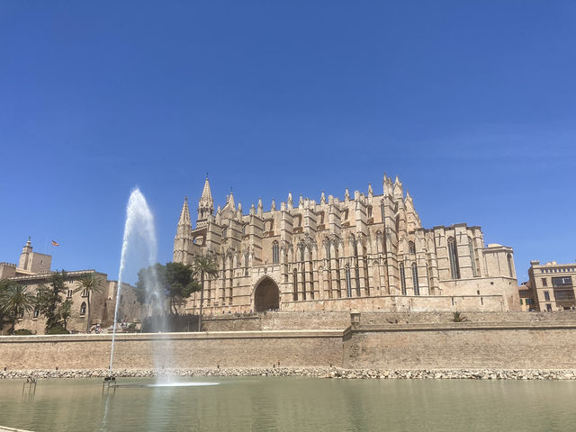 La Seu. The welcoming fortress into Palma de Mallorca