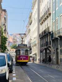 Lisbon ：A City That Smiles in the Sun