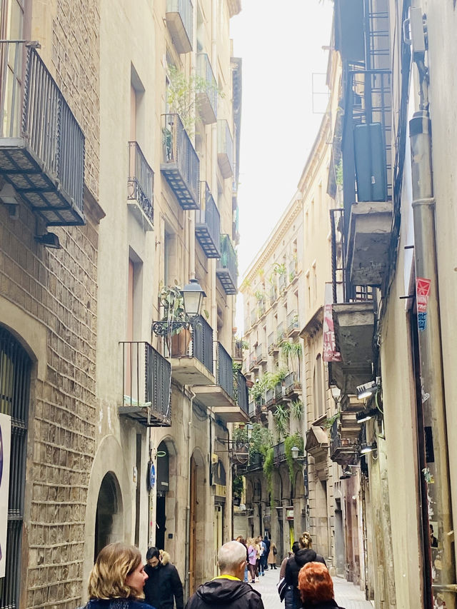 Barcelona: A City That Dances with Color