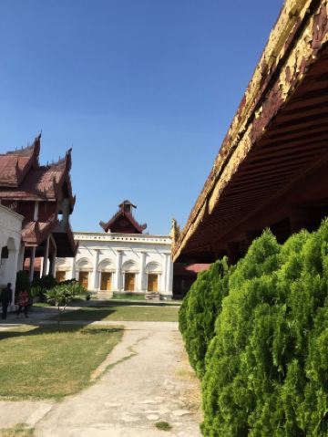 曼德勒之夜：傳統遺產、日落與佛塔