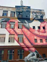 Kaunas Christmas Spirit: Golden Art Deco Glow