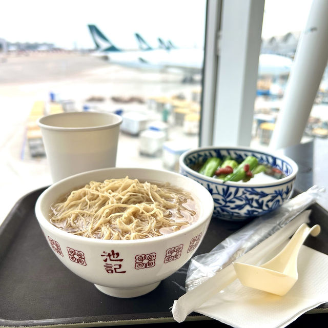 【香港国際空港】制限エリア内レストランが豊富で豪華すぎる！