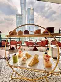 Cakes with a beautiful view 