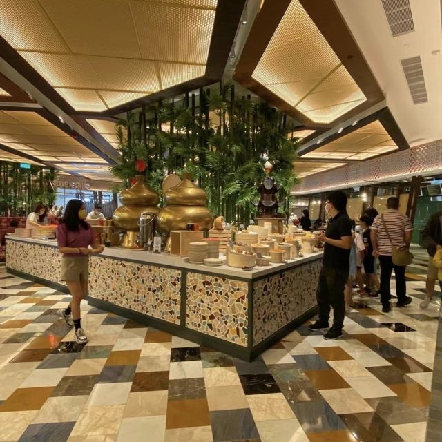 澳門🇲🇴不能錯過呢間扶牆走嘅自助餐