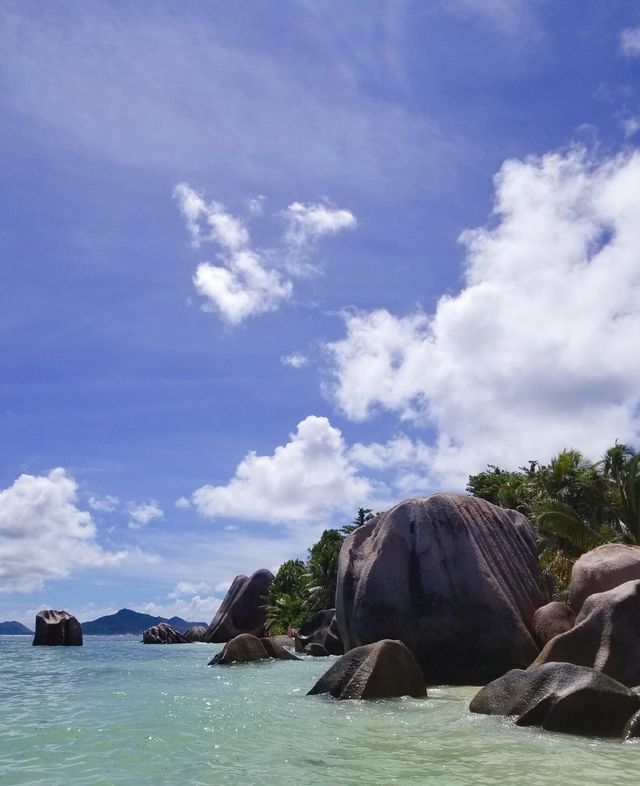 世界上最美麗的海灘——塞舌爾德阿讓沙灘！