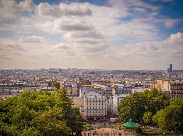 A Mighty Parisian Basilica!