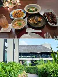 甲米這家新酒店不光有拍照好看的多個泳池～還有豐富的美食享受！