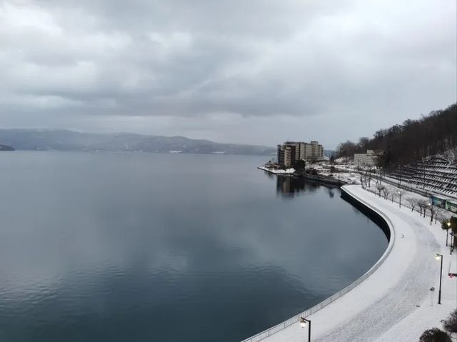 洞爺湖畔的溫柔時光，華美酒店裡的溫泉秘境SPA