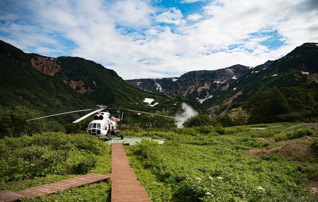 俄羅斯·堪察加丨乘坐戰鬥直升機，飛臨火山國度