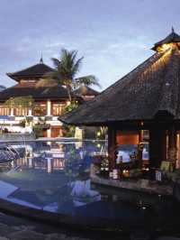 🌴🛏️ Bali Bliss: Ubud's Luxe Retreat 🌺🌞