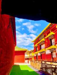 魅力西藏，藏傳佛教寺廟——強巴林寺。