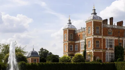 Hatfield: Where history meets modernity. — traveler post in Hatfield