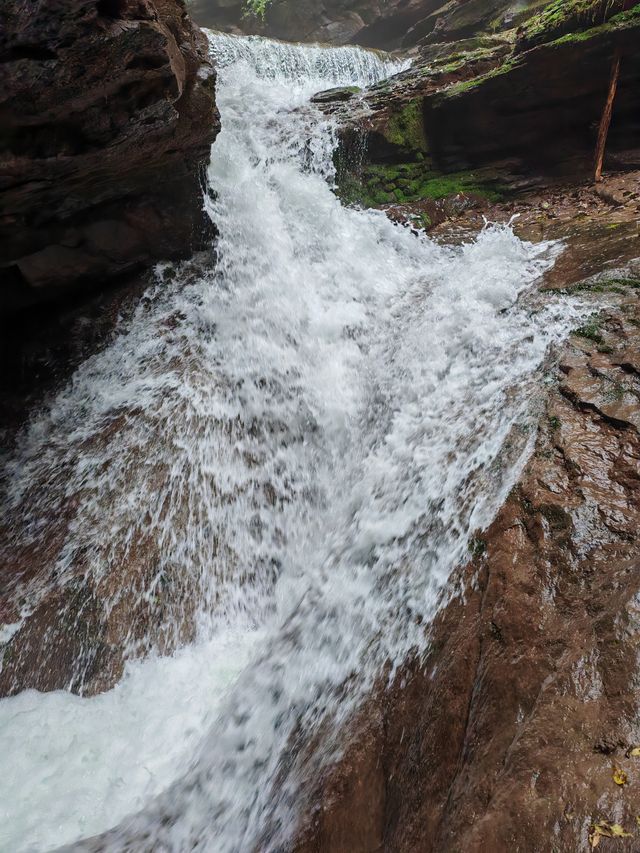 中秋遊六盤山。
