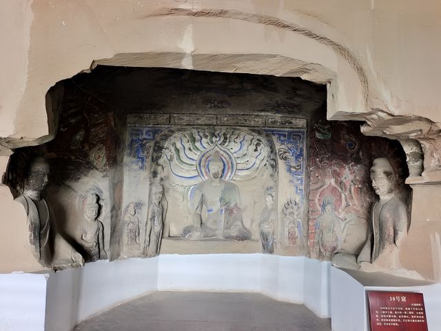 皇澤寺——女皇帝武則天祀廟。
