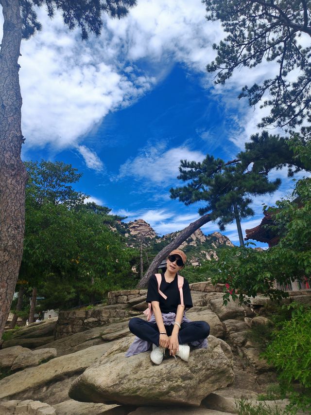 親近北鎮醫巫閭山。