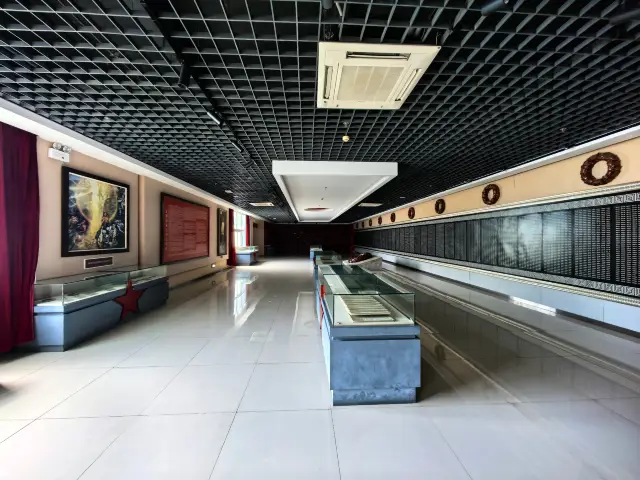 英霊の書 - 大別山地域で犠牲となった烈士たちに敬意を表して。