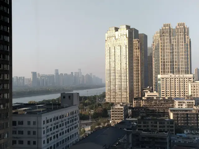 Gufengli River View Hotel | A dreamlike retreat by the Xiang River. 