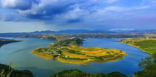 ทาวาว: สมบัติล้ำค่าแห่งซาบาห์