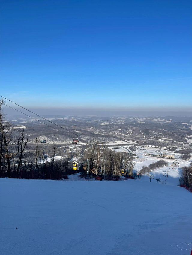 長春廟香山雪場，不愧奧地利小廟的稱號。