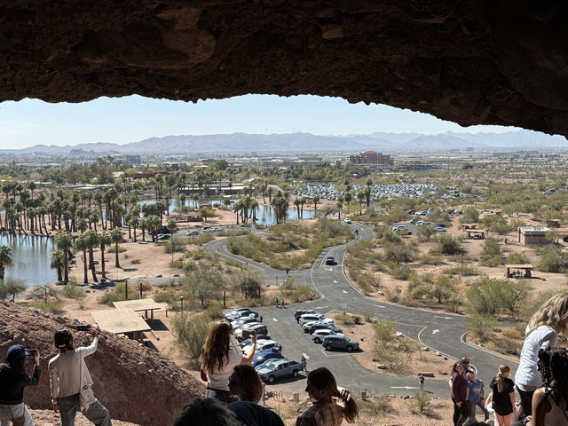 石中洞（鳳凰城）Hole in the Rock