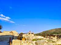 Palace of Knossos: A Glimpse into Minoan Civilization 🏛️✨