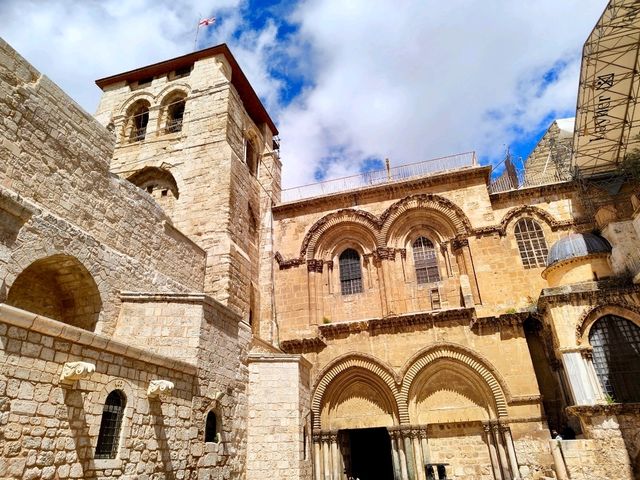 Visiting the Church of the Holy Sepulcher ⛪✨