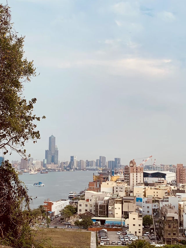 山海交響：從西子灣到台北的城市追光