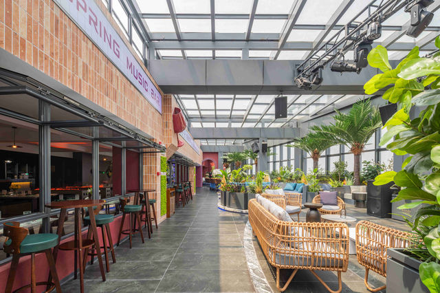 東莞企石新開業酒店康門紫酒店樓頂音樂酒廊