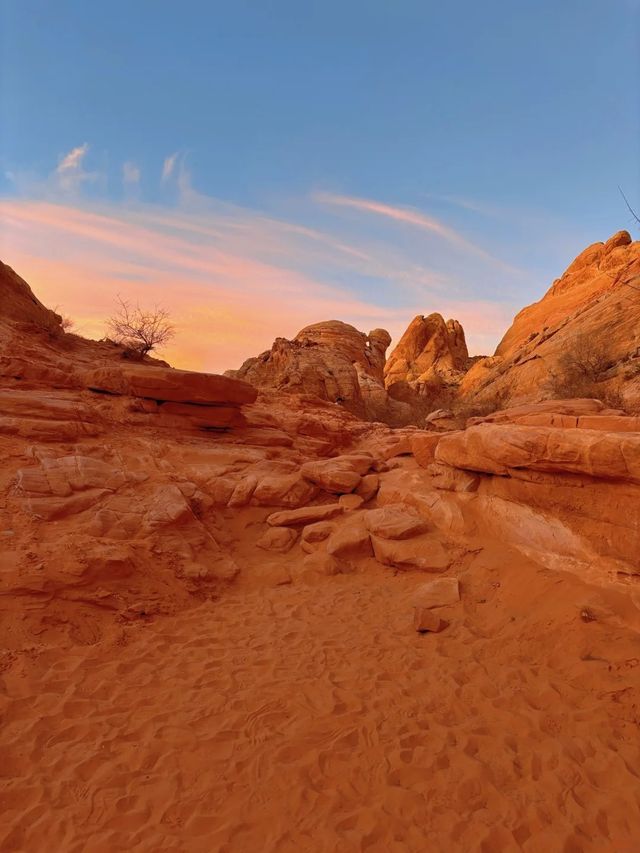 火焰谷 (Valley of Fire) 火焰山