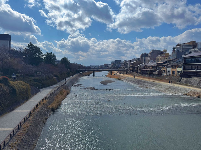 端午快閃京都鴨川：古韻河川的夏日風情指南