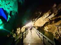 Discover Qiliang cave FengHuang Hunan