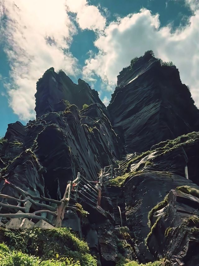 銅仁之美-在雲端金頂的驚鴻一瞥