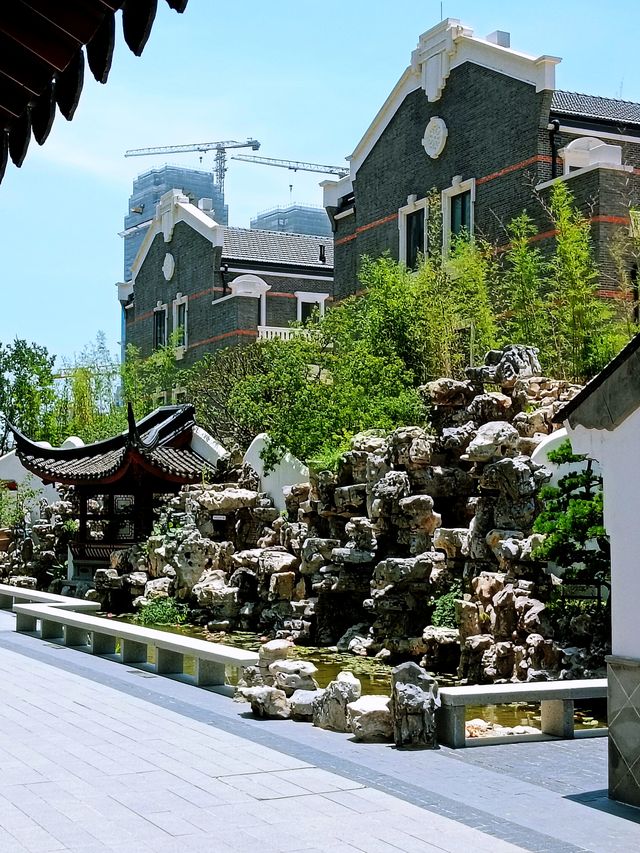 上海老城廂呢條路越嚟越好影