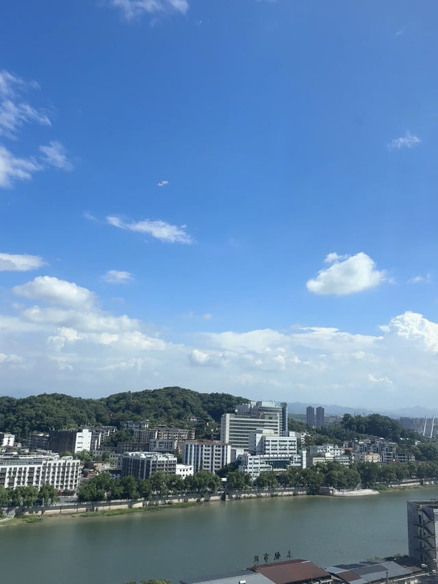位於市中心，學生黨都住得起嘅平價酒店