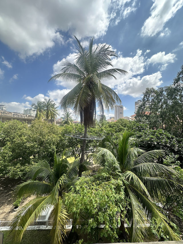 Cambodia’s Haunting History Combined With Modern Charm, Phnom Penh Is An Underrated Haven!