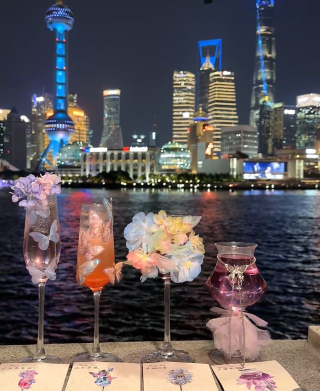 外灘日夜光影盛宴