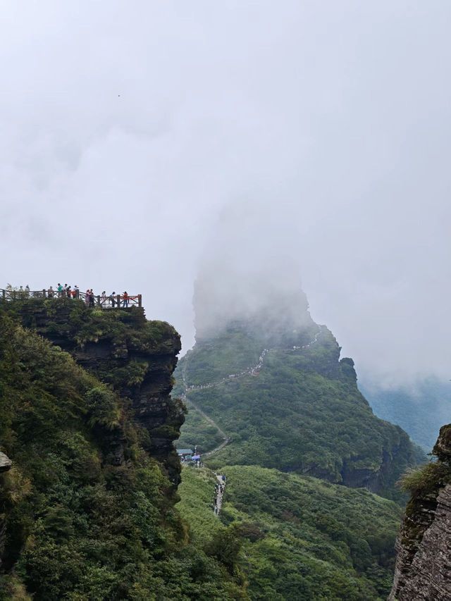 贵州梵净山一日遊——西上東下全程徒步路線