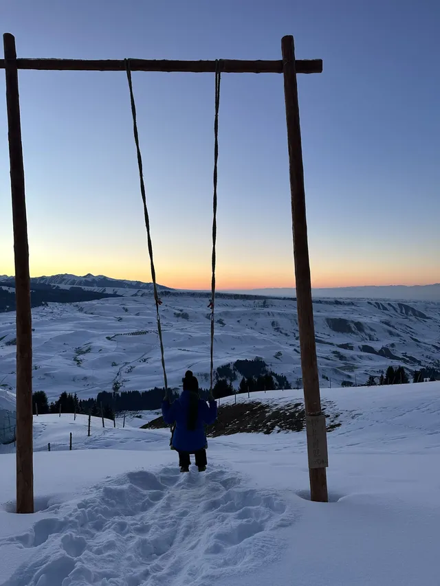 伊犁之旅6日6夜｜嚴冬將至，白雪覆蓋草原