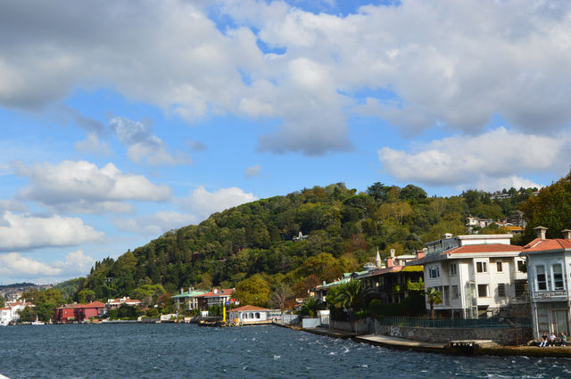 The Essential Strait Experience