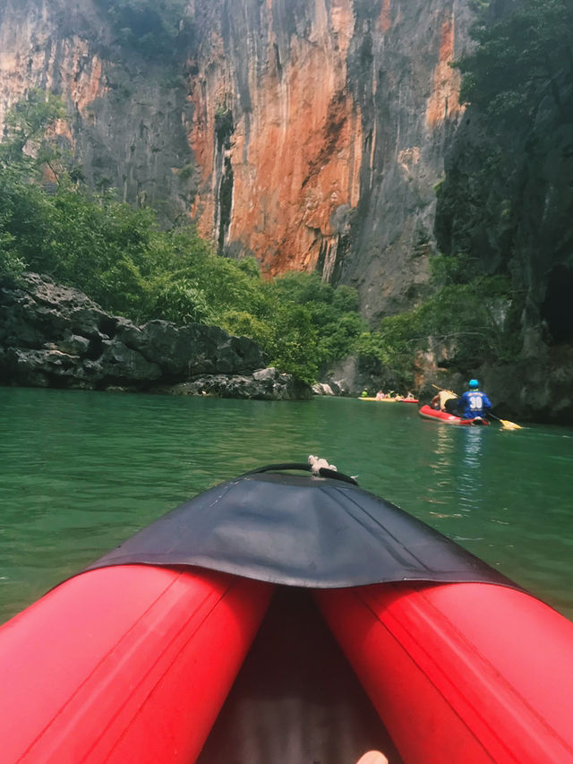 Phuket: Where Chill Vibes Meet Epic Adventures 🌴🌊