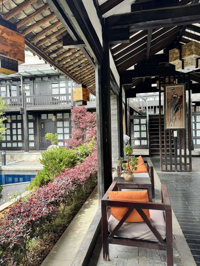 麗江束河古鎮︱絕美有味道的庭院