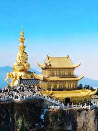 峨眉山金頂｜在雲海和佛光間找到內心的寧靜