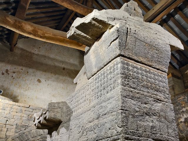 河南.登封市.太室闕