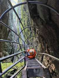 1. 衢州免費遊衝瘋了！江郎山秋日徒步，90℃垂直梯太刺激！