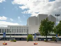 帶著移軸去旅行-赫爾辛基劇院