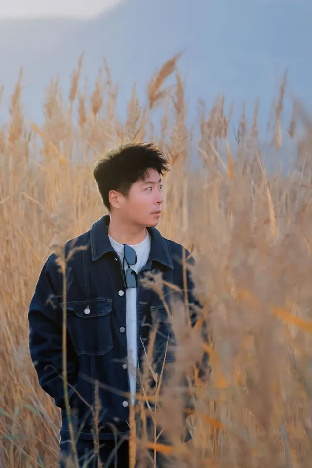 鄭州的初冬,遠山草垛,溫暖成了一幅畫! 鄭州的初冬,遠山草垛,溫暖成了一幅畫!